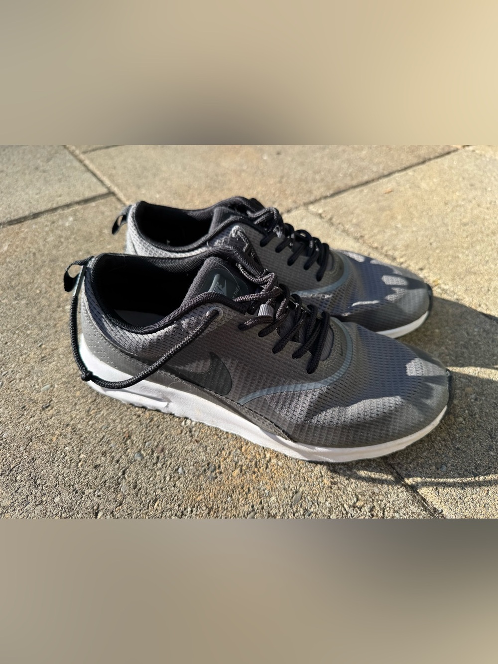 Nike Thea - women’s - Gray and Black Mesh Athletic Sneakers -8.5